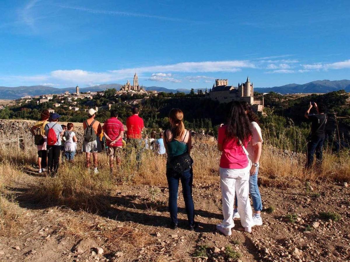 Agroturismo El Mirador de la Cigüeña Cabanillas del Monte Exterior foto