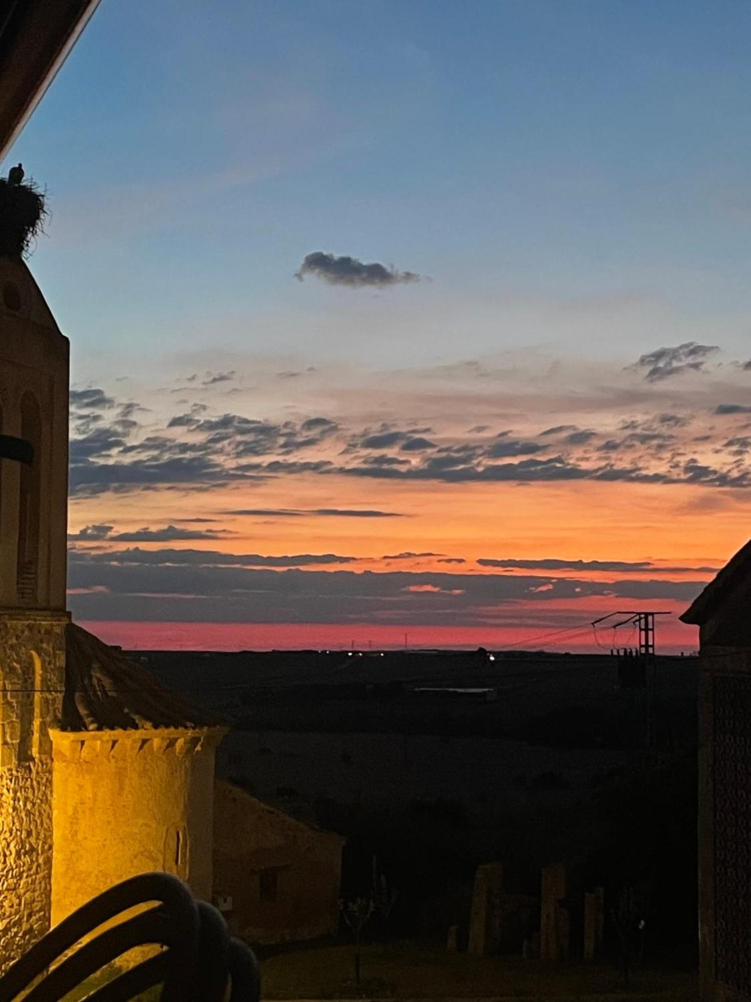 Agroturismo El Mirador de la Cigüeña Cabanillas del Monte Exterior foto